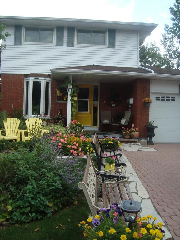 Paddington Place Bed & Breakfast Oshawa Exterior photo